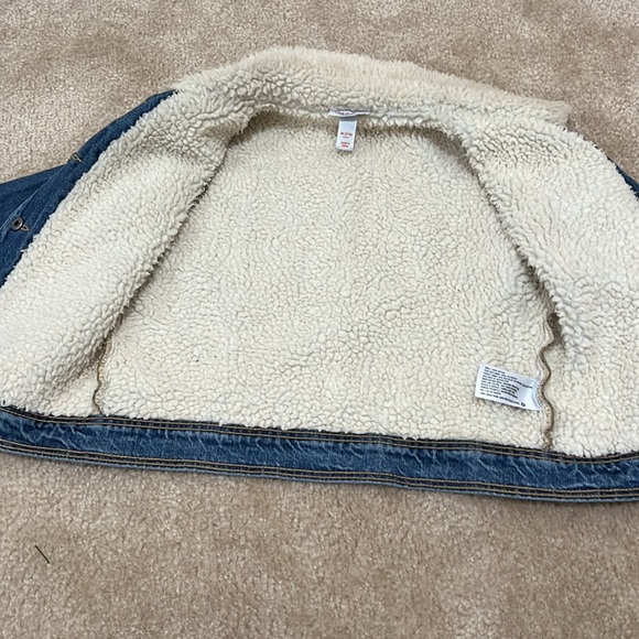 Cat & Jack girls Jean jacket - Picture 2 of 3